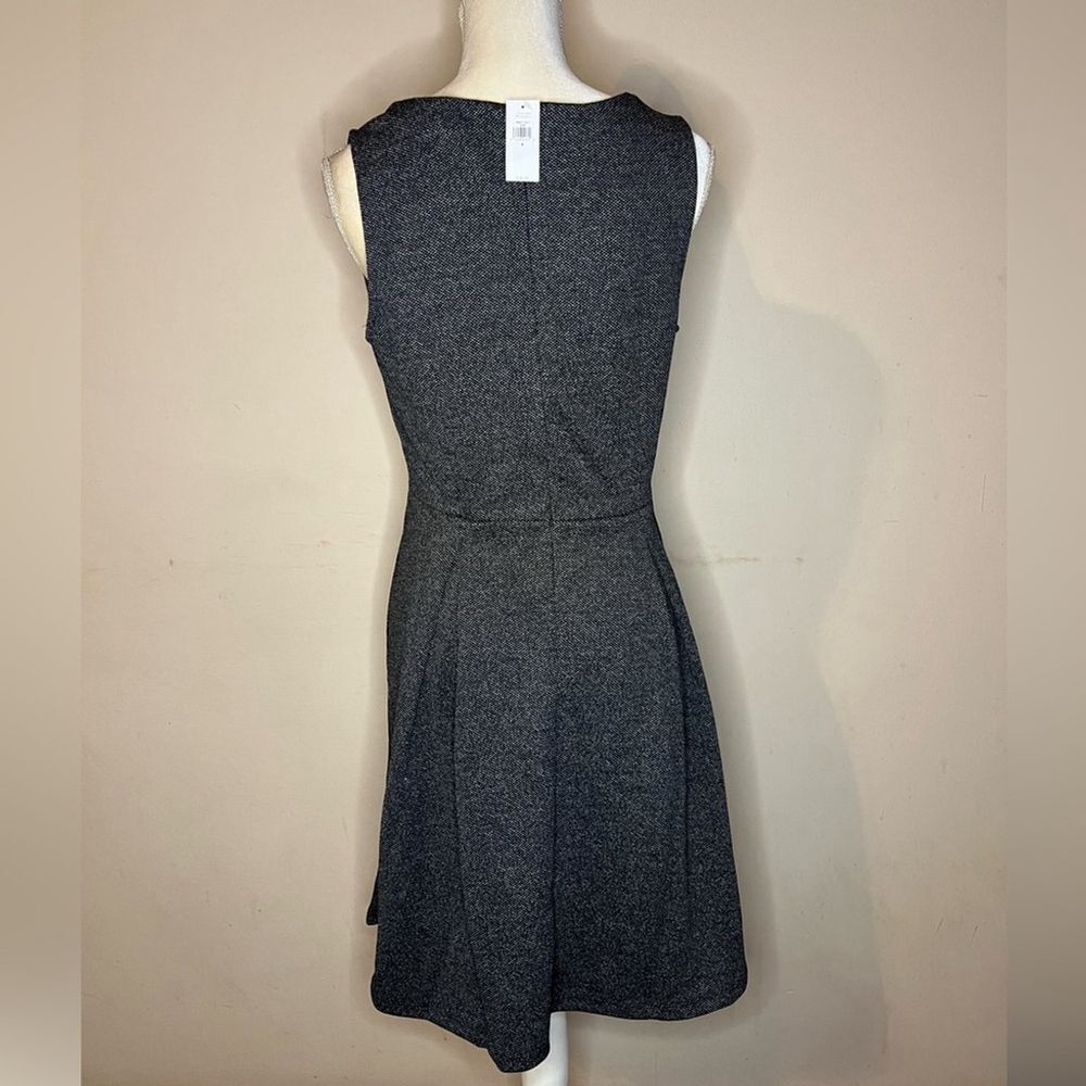 Banana Republic Knit Fit and Flare Dress - Picture 4 of 7